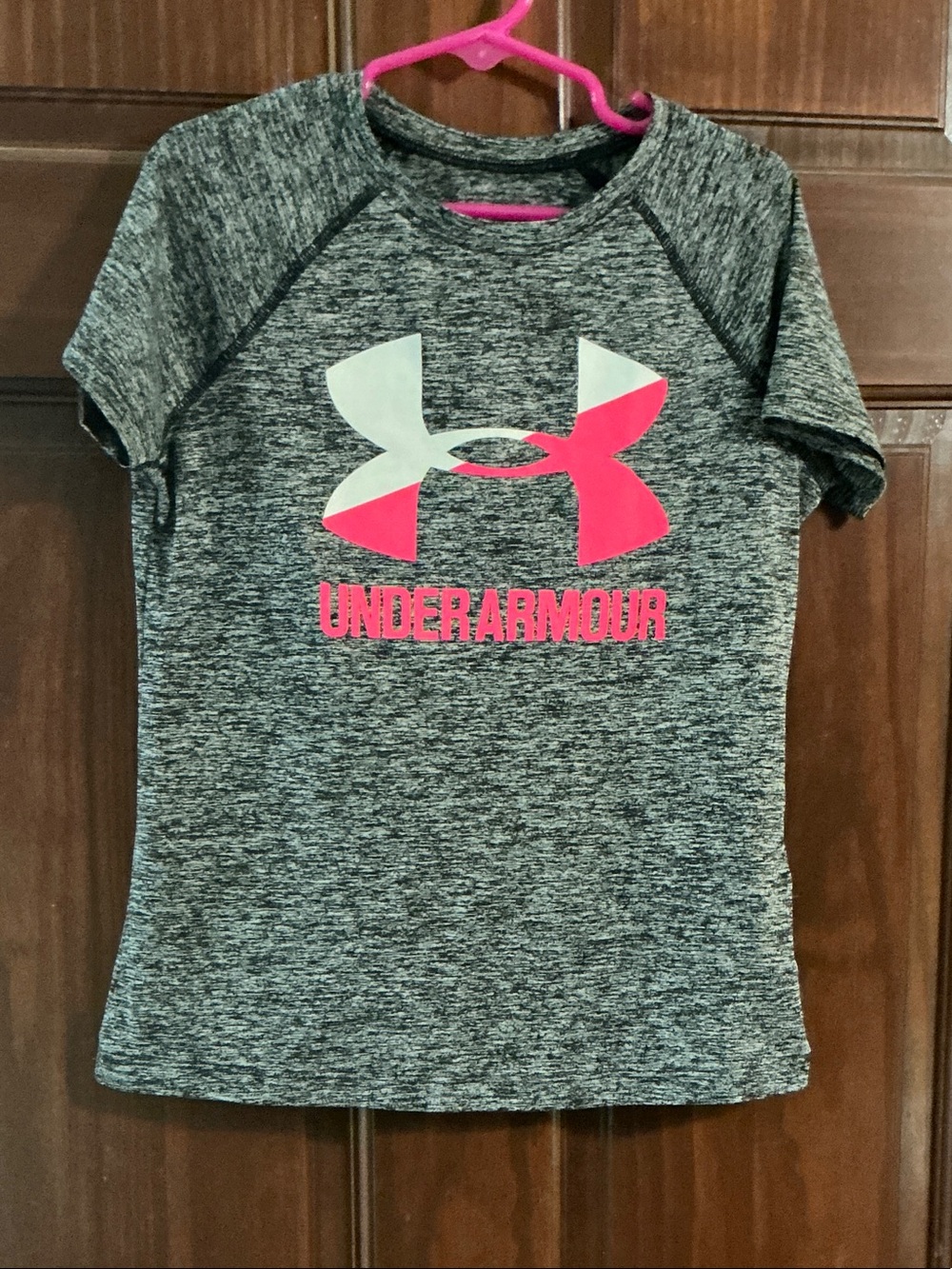 Under Armour Girls Gray Heather Performance Tee with Pink Logo